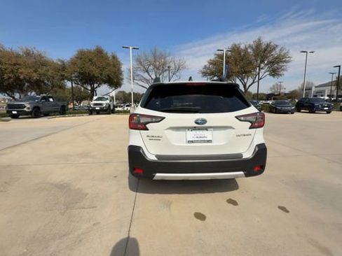 Used 2025 Subaru Outback Limited image 7