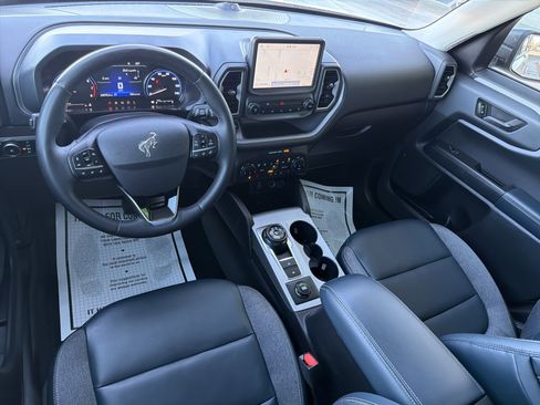 Used 2024 Ford Bronco Sport Outer Banks w/ Tech Package image 12
