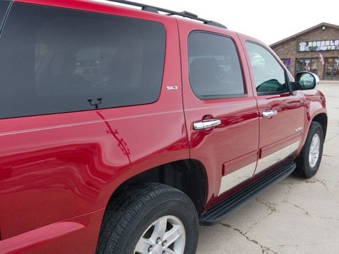 Used 2014 GMC Yukon SLT image 9