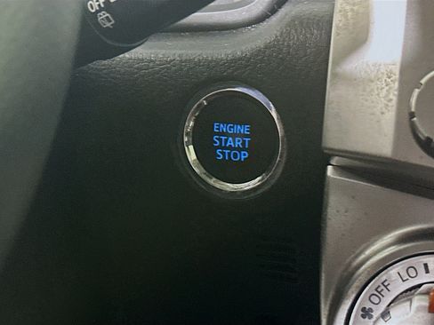 Used 2021 Toyota 4Runner SR5 Premium AWD/4WD image 20