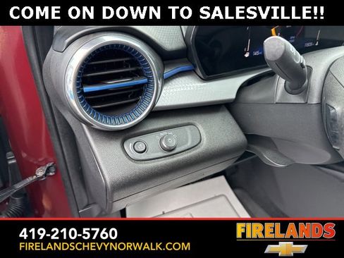 Certified 2024 Chevrolet Trax LT w/ Driver Confidence Package image 24