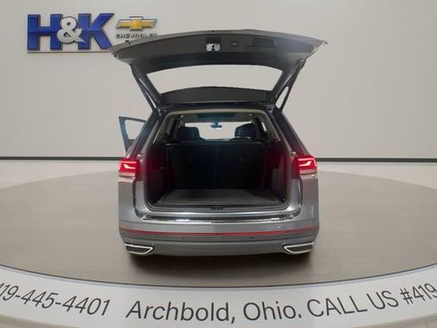 Used 2022 Volkswagen Atlas SE w/ Panoramic Sunroof Package FWD image 24