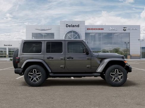 New 2026 Jeep Wrangler Unlimited Sahara AWD/4WD image 22