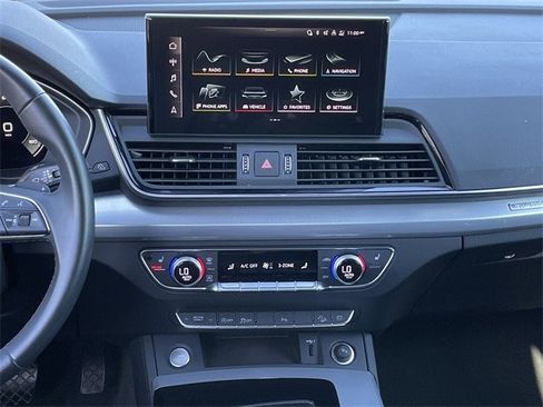 Used 2025 Audi Q5 2.0T Premium image 16