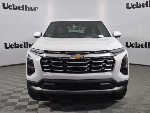 New 2026 Chevrolet Equinox LT image 2