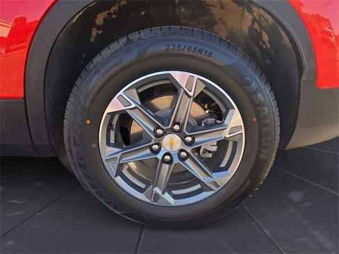 Used 2025 Chevrolet Blazer LT image 14