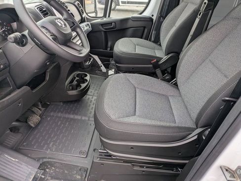 Used 2024 RAM ProMaster 2500 FWD image 16