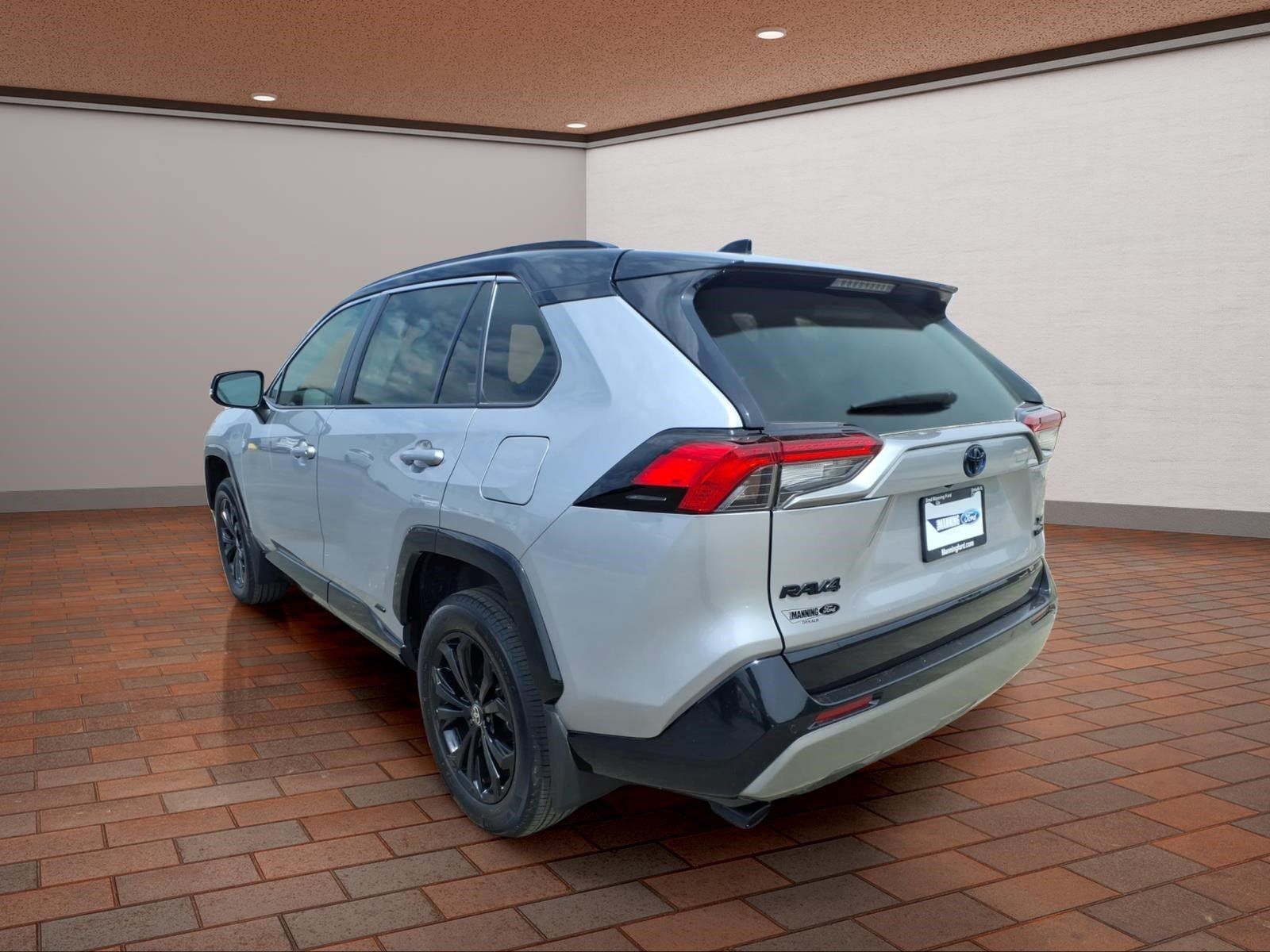 Used 2024 Toyota RAV4 XSE w/ Advanced Technology Package AWD/4WD image 6