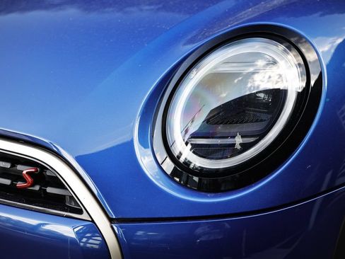 Used 2025 MINI Cooper S FWD image 11