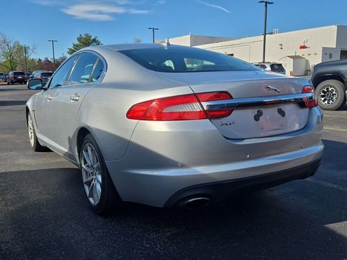 Used 2013 Jaguar XF image 9