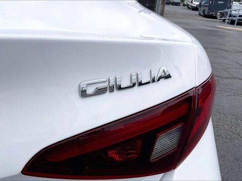 Used 2022 Alfa Romeo Giulia Sprint AWD/4WD image 7