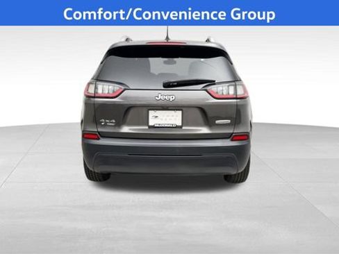 Used 2019 Jeep Cherokee Latitude Plus w/ Comfort/Convenience Group AWD/4WD image 3