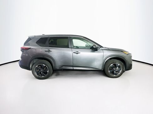 Used 2024 Nissan Rogue SV AWD/4WD image 10
