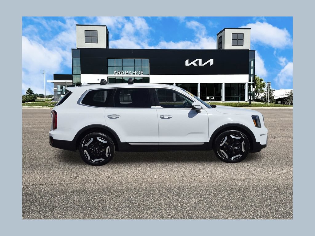 Used 2025 Kia Telluride S AWD/4WD image 1