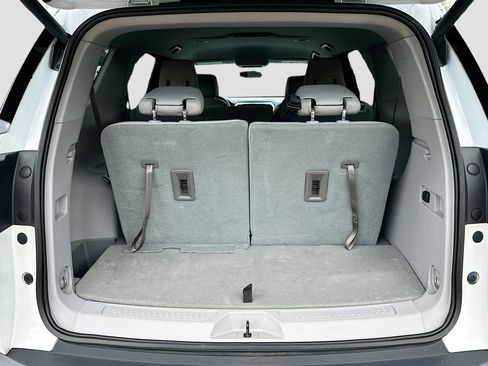 Used 2018 GMC Acadia SLE w/ Driver Alert Package I image 27