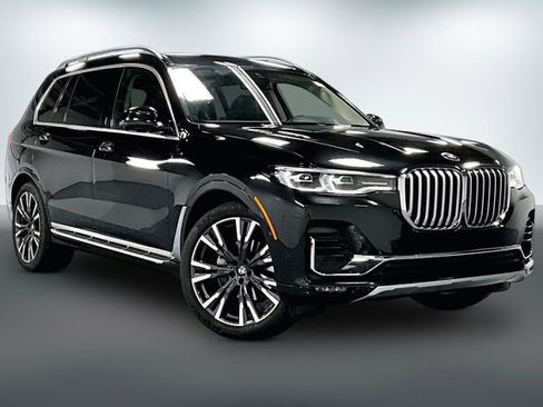 Used 2022 BMW X7 xDrive40i w/ Executive Package AWD/4WD image 1