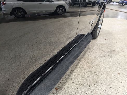 Used 2022 Jeep Wagoneer Series I image 10