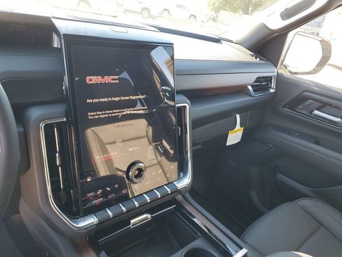 New 2026 GMC Yukon XL Denali w/ Sun & Power Step Package AWD/4WD image 26
