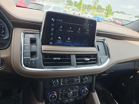 Used 2024 Chevrolet Suburban High Country w/ Advanced Technology Package AWD/4WD image 26