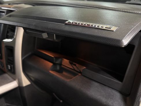 Used 2018 RAM 3500 Laramie image 38