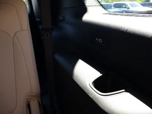 Used 2023 Jeep Grand Cherokee L Limited w/ Luxury Tech Group II AWD/4WD image 49