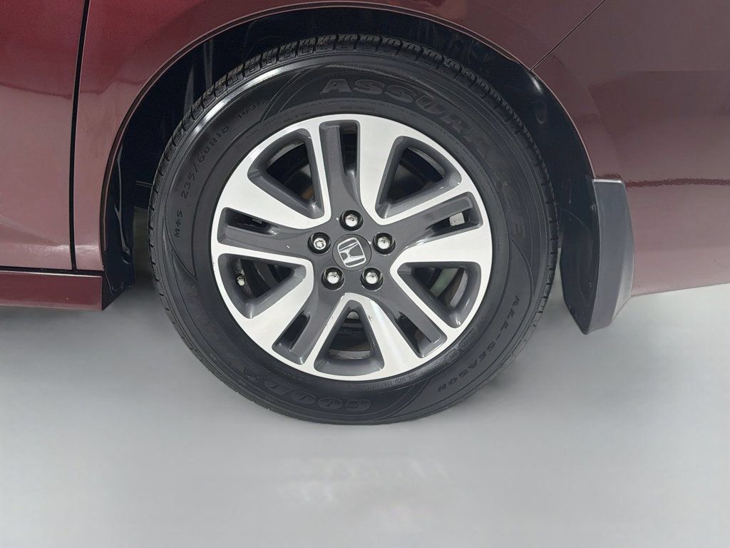 Used 2016 Honda Odyssey Touring Elite image 33