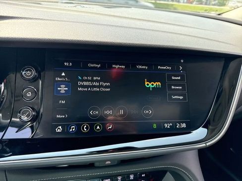 Used 2022 Buick Envision Avenir w/ Technology Package II FWD image 16