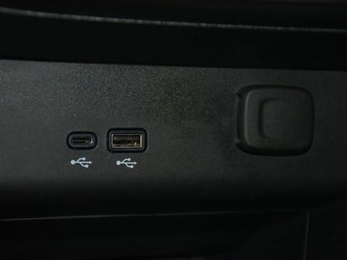 Used 2025 Buick Encore GX Preferred FWD image 21