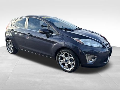 Used 2013 Ford Fiesta Titanium image 1