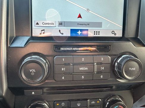 Used 2018 Ford F150 XLT w/ Equipment Group 302A Luxury AWD/4WD image 25