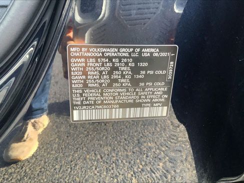 Used 2021 Volkswagen Atlas SE image 36
