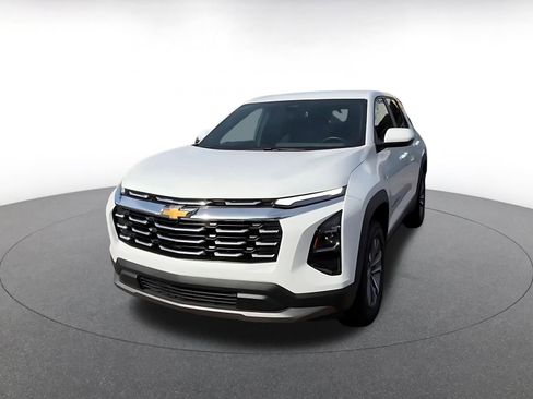 Used 2025 Chevrolet Equinox LT image 7