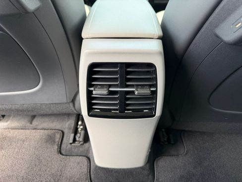 Used 2024 Kia Niro Wave w/ Wave Preserve Package FWD image 43