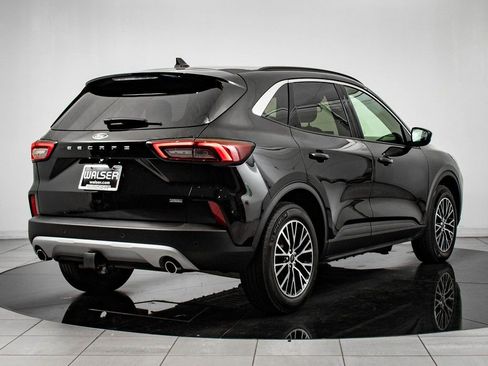 Used 2024 Ford Escape SE w/ Class II Trailer Tow Package FWD image 7