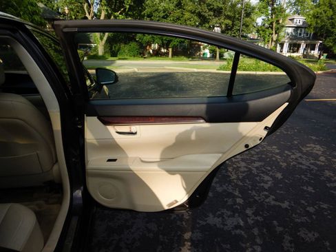 Used 2013 Lexus ES 350 w/ Premium Pkg FWD image 22