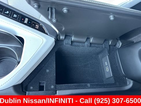 Used 2024 Chevrolet Corvette Stingray Preferred Cpe w/ Battery Protection Package RWD image 30