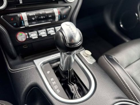 Used 2019 Ford Mustang GT Premium w/ GT Performance Package RWD image 22