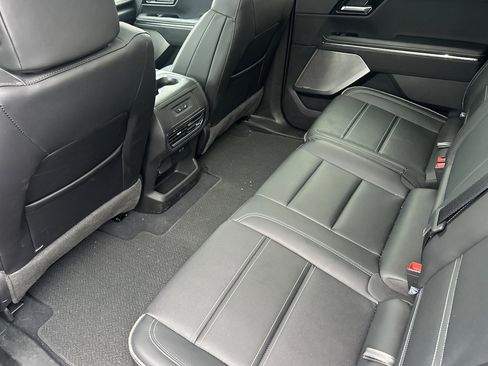 Used 2025 GMC Sierra EV Denali image 14