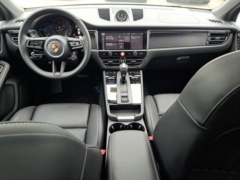 New 2026 Porsche Macan GTS image 15