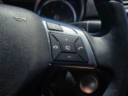 Used 2015 Mercedes-Benz GL 450 4MATIC w/ Parking Assist Package image 31