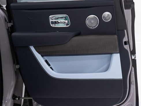 Certified 2025 Rolls-Royce Cullinan AWD/4WD image 23