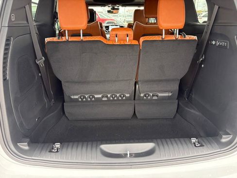 New 2026 Chrysler Pacifica Pinnacle w/ Trailer Tow Group image 22