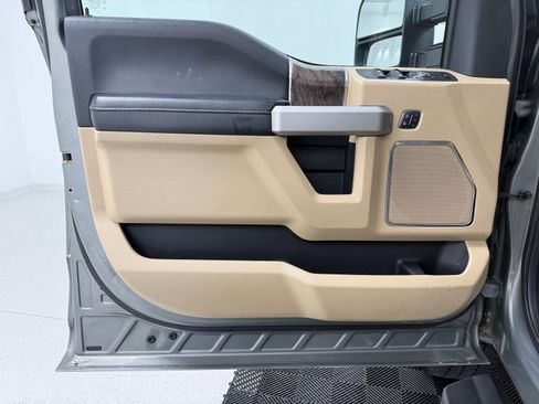 Used 2019 Ford F250 Lariat w/ Lariat Ultimate Package image 12