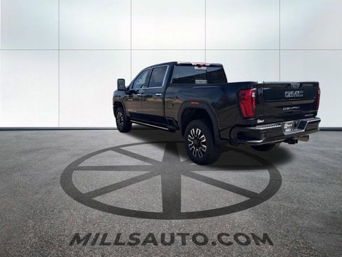 Used 2024 GMC Sierra 2500 Denali Ultimate w/ Max Trailering Package AWD/4WD image 9