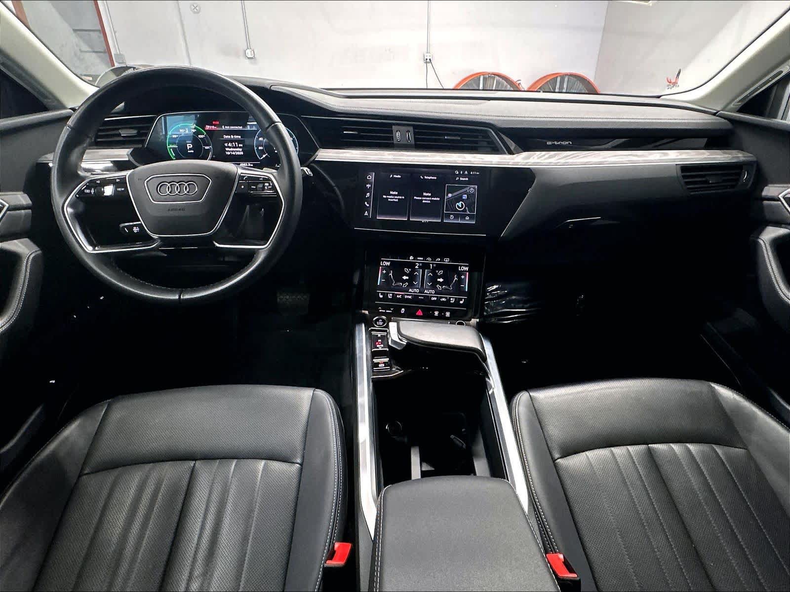 Used 2024 Audi Q8 e-tron Premium Plus AWD/4WD image 16