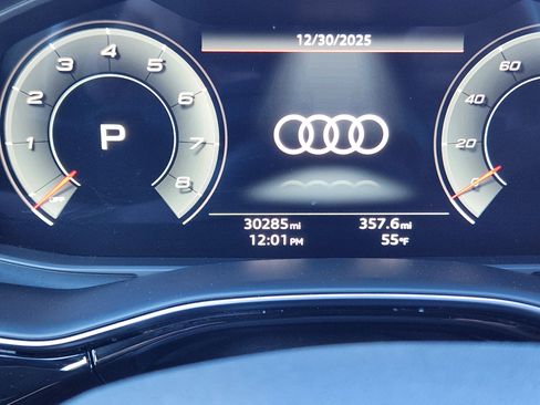 Used 2021 Audi Q8 Premium Plus image 9