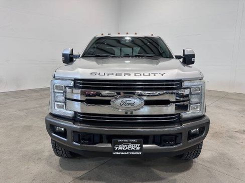 Used 2017 Ford F250 Lariat w/ Lariat Ultimate Package AWD/4WD image 3