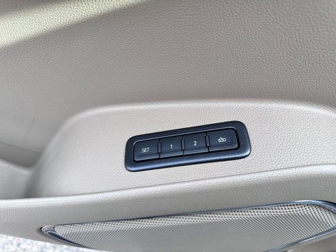 Used 2019 Chevrolet Tahoe Premier image 17