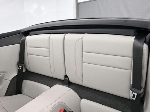 Used 2024 Porsche 911 Carrera image 6