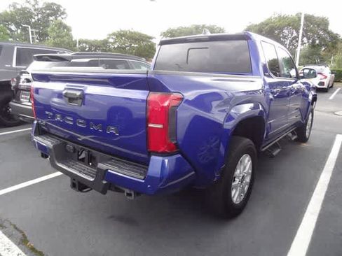 Used 2024 Toyota Tacoma SR5 AWD/4WD image 4